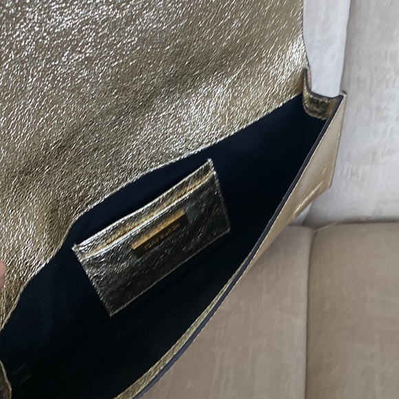 Tory Burch Serif Metallic Clutch - Picture 8 of 10